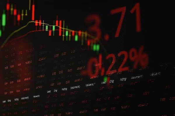 低度酒行业上市公司董秘观察：5家公司董秘薪酬下降 金枫酒业张黎云降薪18.63万元至47.61万元